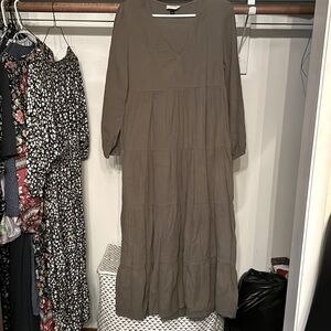 Universal Threads Long Sleeve Maxi Dress